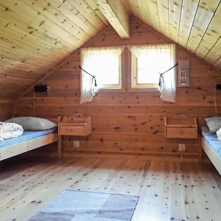 Cozy In Varaldsoy With Kitchen Nyaraló *