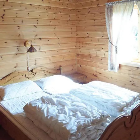 Nyaraló Cozy In Varaldsoy With Kitchen Gjuvsland